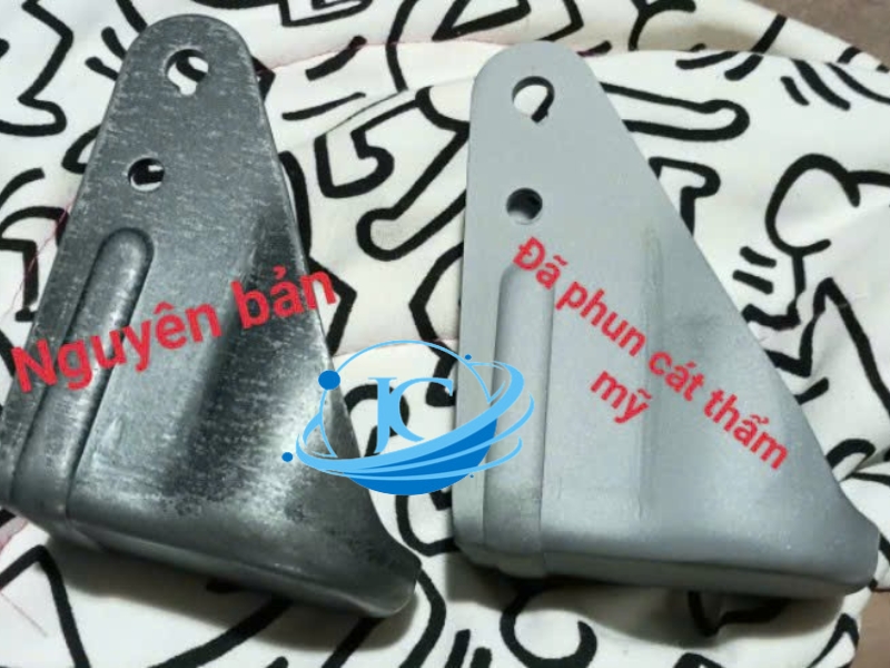 Máy bắn cát khô