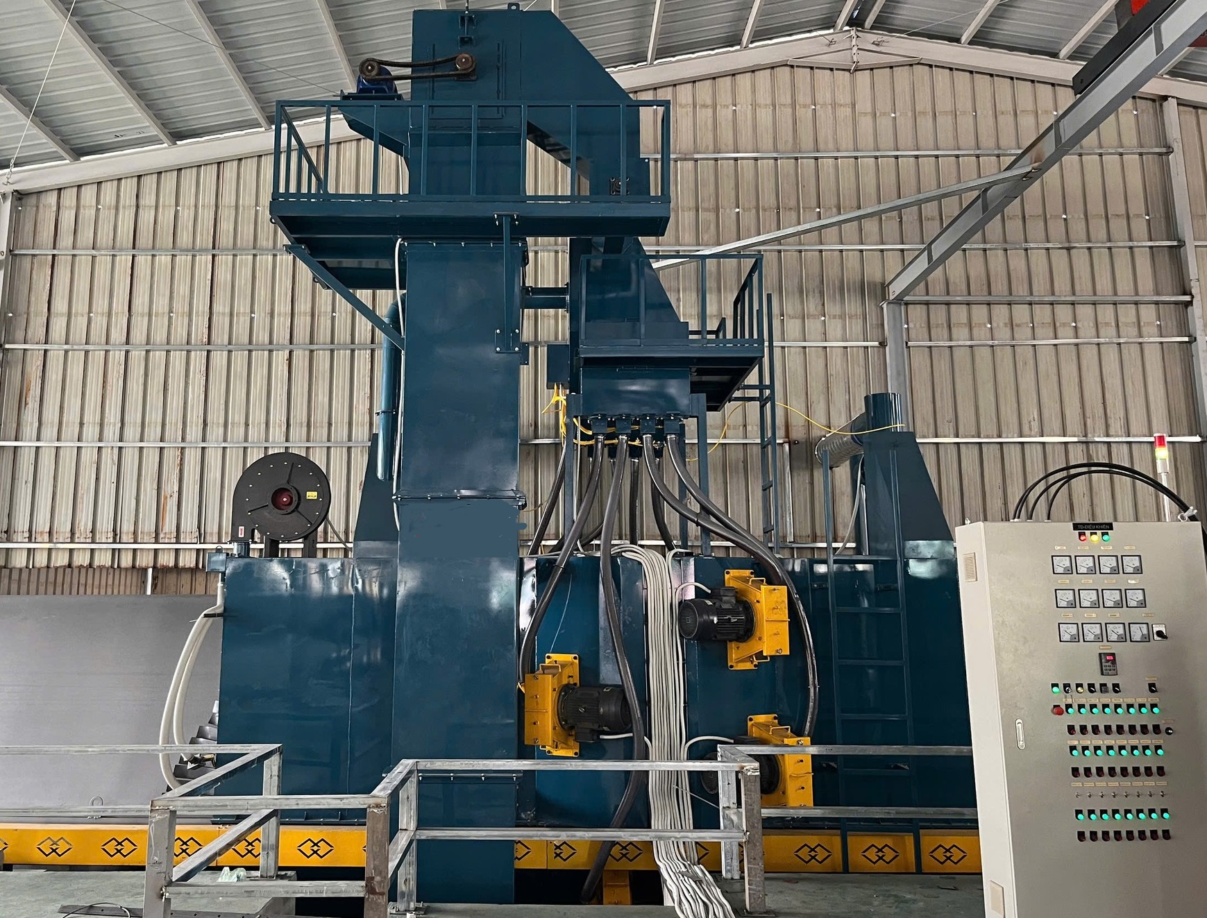 Máy phun bi dầm thép – Thông số kỹ thuật và đặc tính
