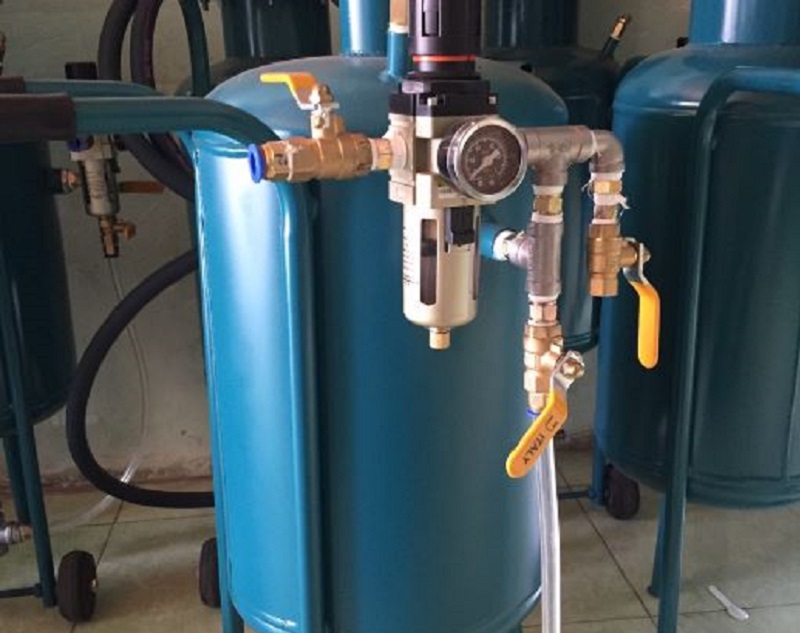 Cối phun cát 25L – Trợ thủ đắc lực của nghề phun cát