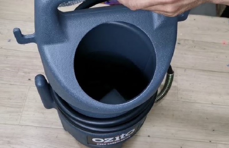 Giới thiệu thông tin về máy phun cát Ozito